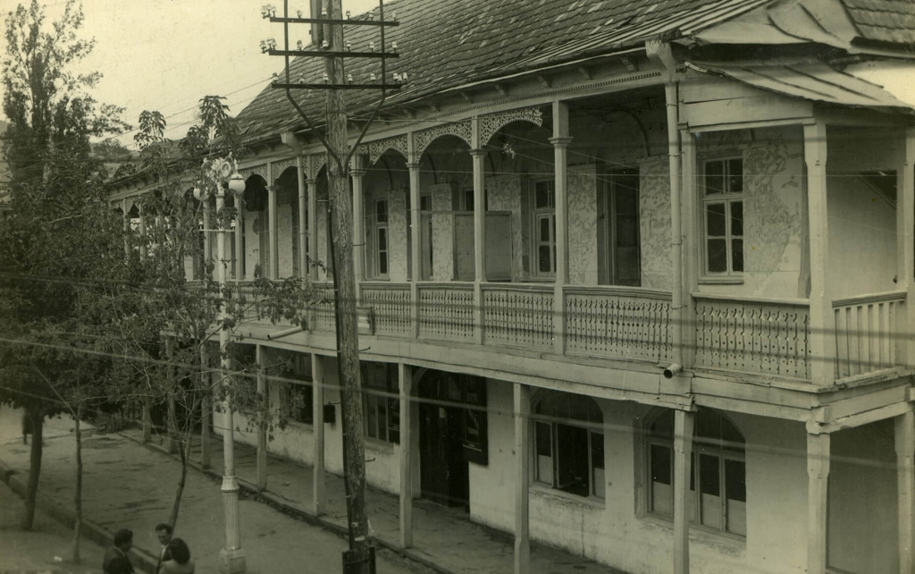 DA_DM_PH007_Dilijani-kapi-hanguyci-nakhkin-shenqy-1950.jpg DA_DM_PH007_Dilijani-kapi-hanguyci-nakhkin-shenqy-1950.jpg